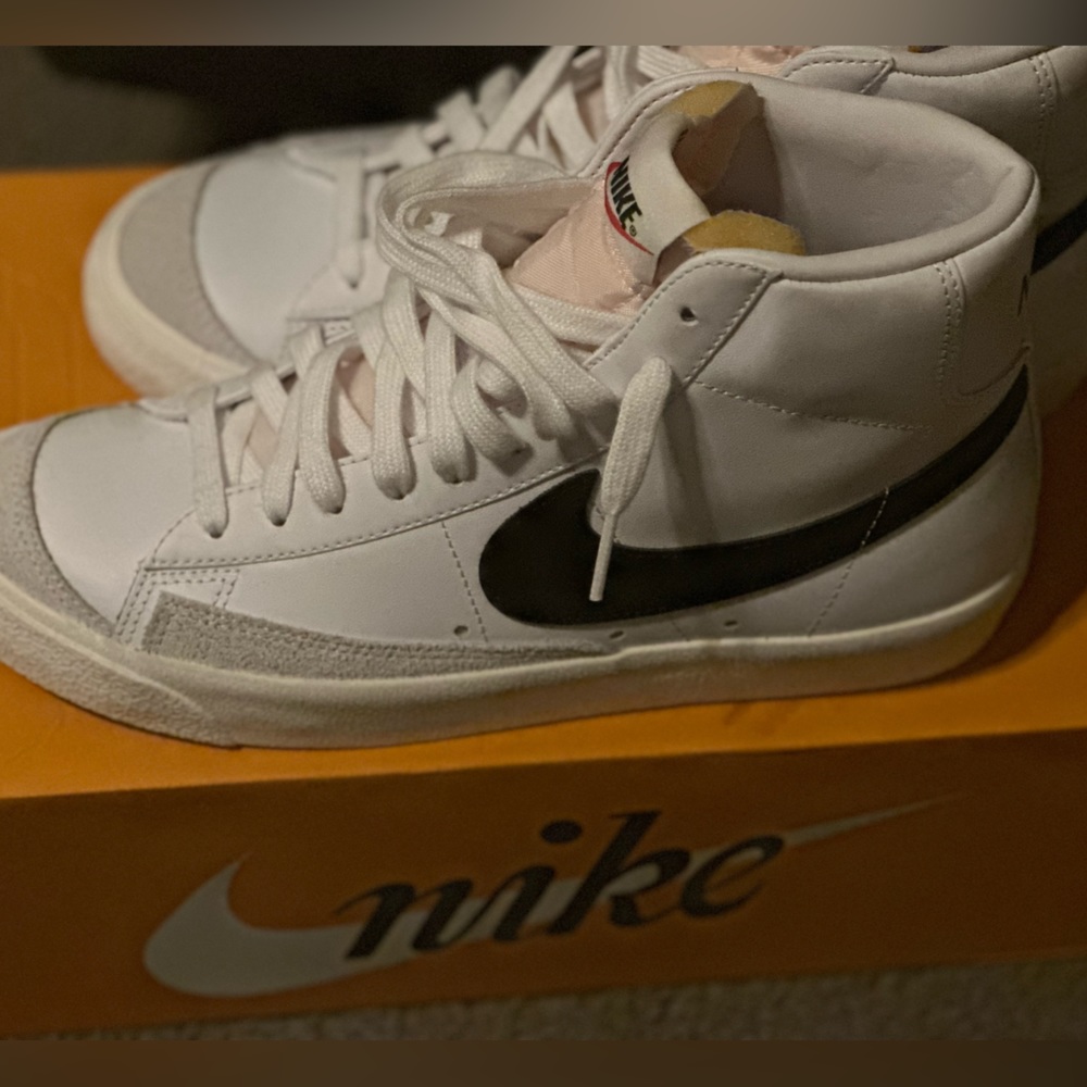 White Nike Blazer Mid ‘77